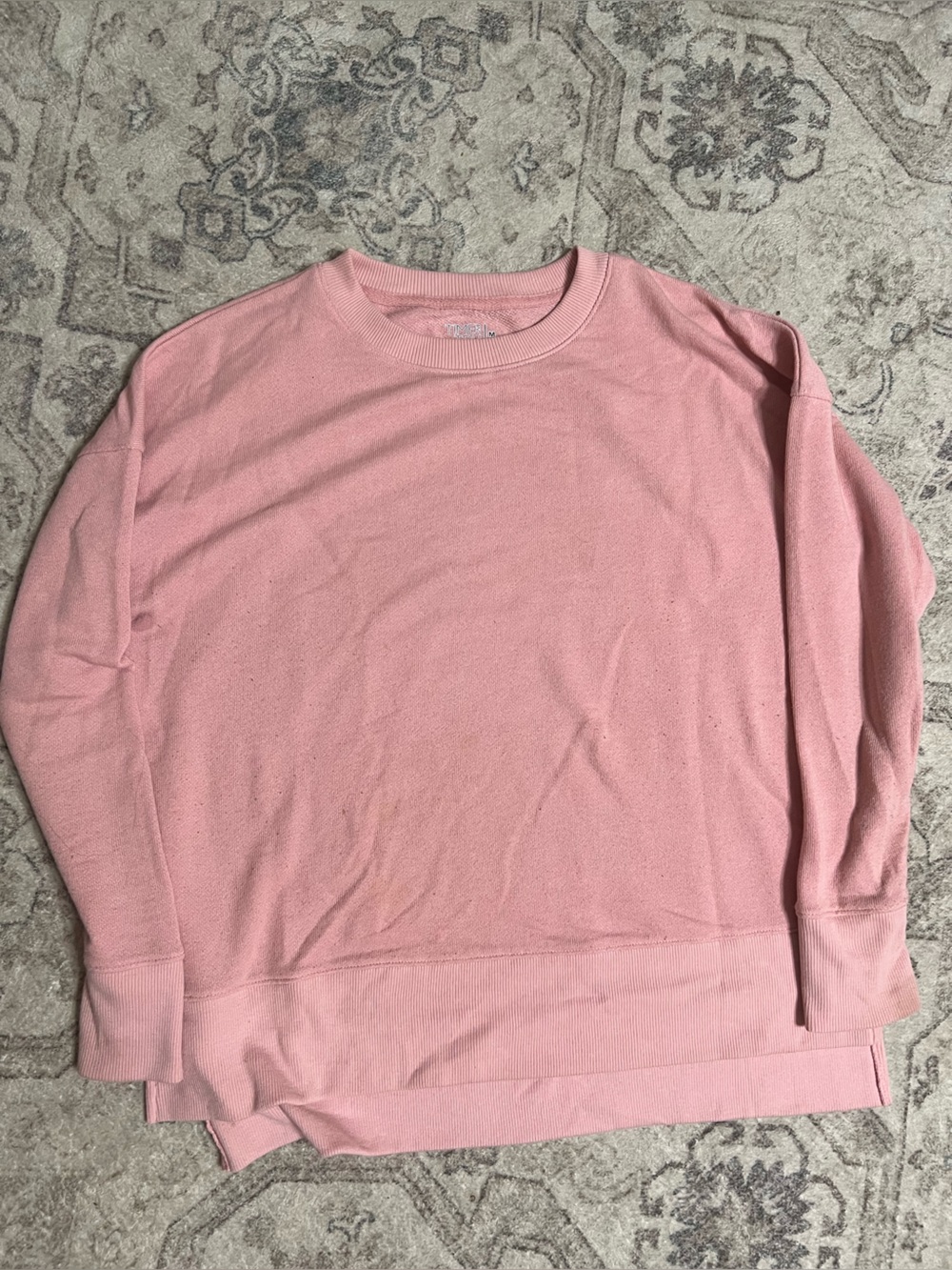 Time & Tru Pink Sweathsirt